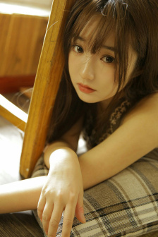 人妻和闺蜜被老头开宾馆玩弄